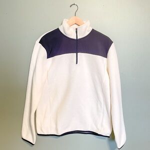 NWOT ZYIA Sweatshirt